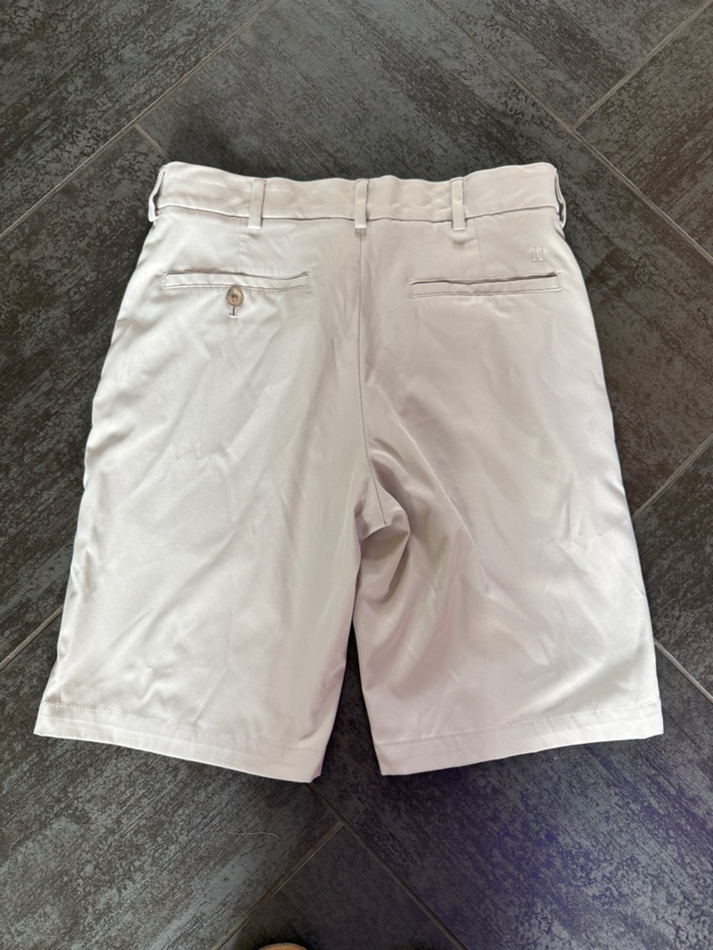 Walter Hagen Men's Golf Shorts - Picture 2 of 3
